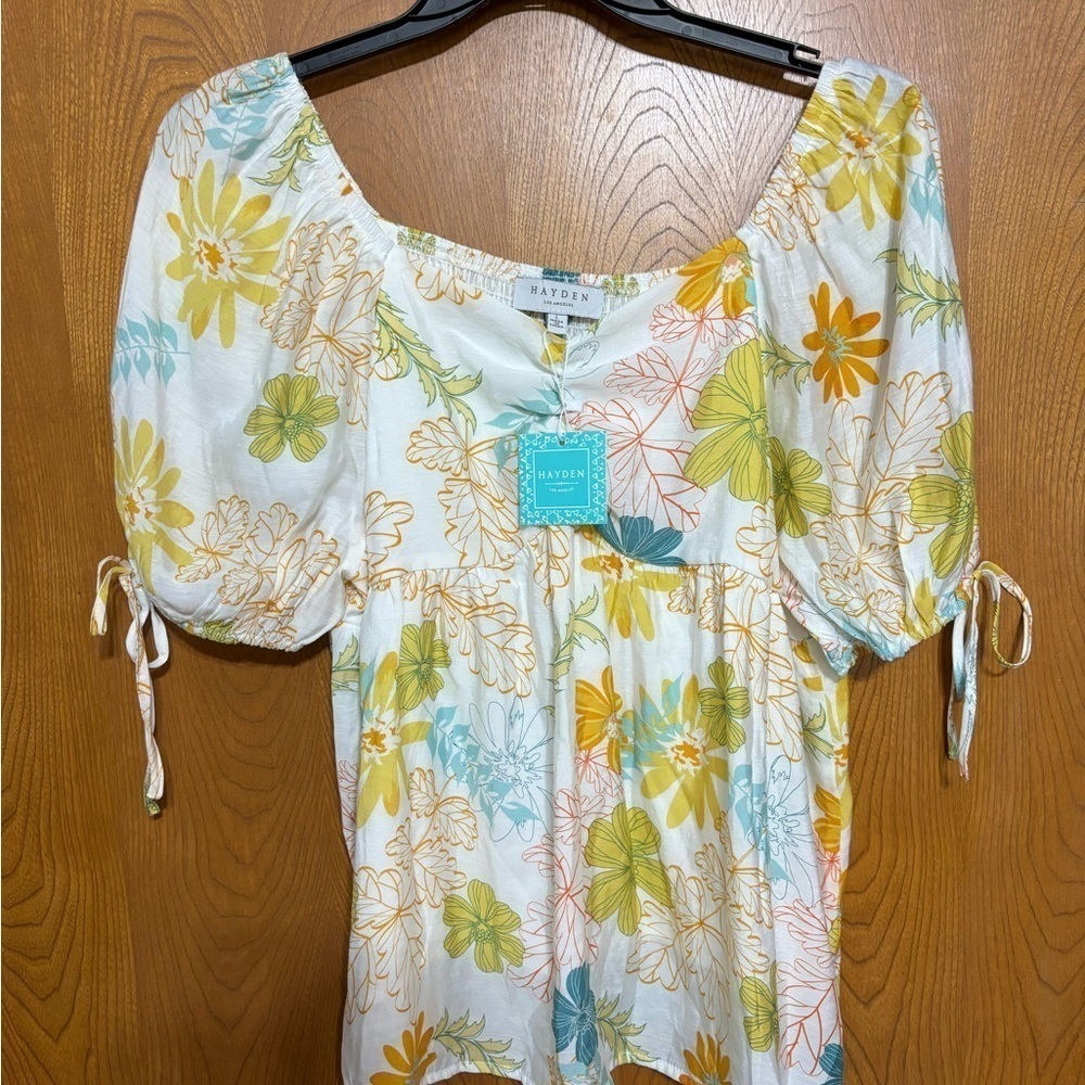 NWT Hayden Blouse Floral Print Large